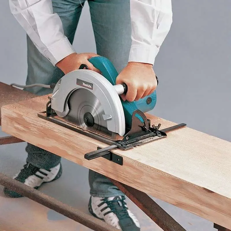 Scie Circulaire MAKITA N5900B - 2000W -  235mm